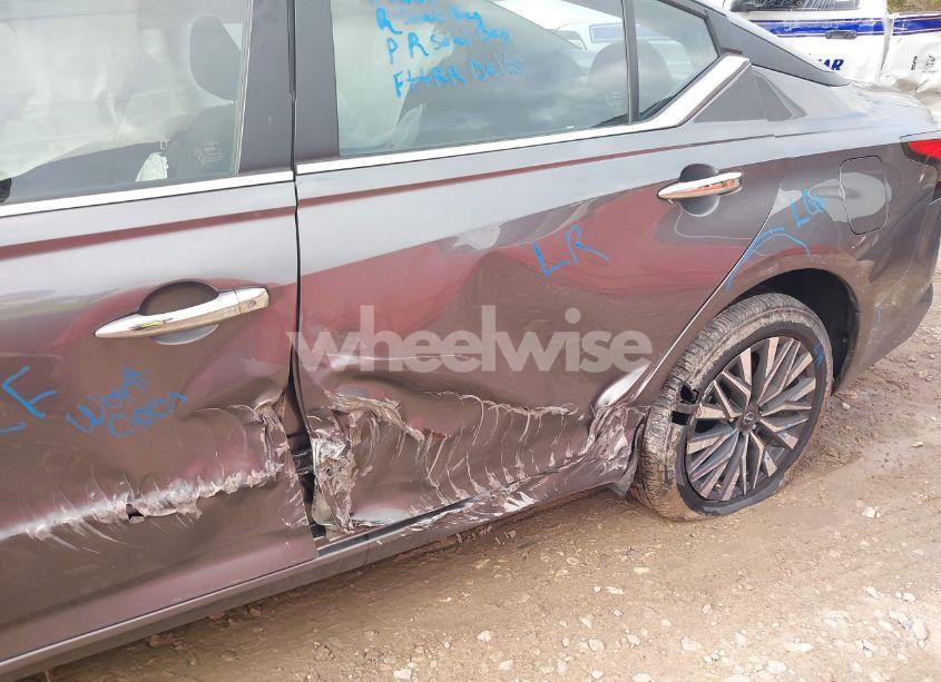 Photo 6 of 2024 Nissan Altima SV FWD (VIN 1N4BL4DV5RN354812)