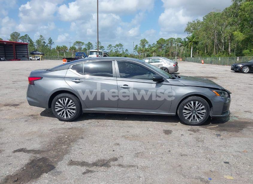 Photo 13 of 2024 Nissan Altima SV FWD (VIN 1N4BL4DV5RN400297)