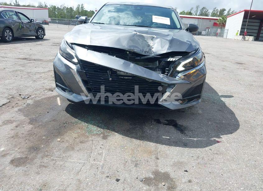 Photo 6 of 2024 Nissan Altima SV FWD (VIN 1N4BL4DV5RN400297)