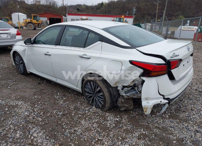 Photo 3 of 2024 Nissan Altima SV FWD (VIN 1N4BL4DV5RN403359)