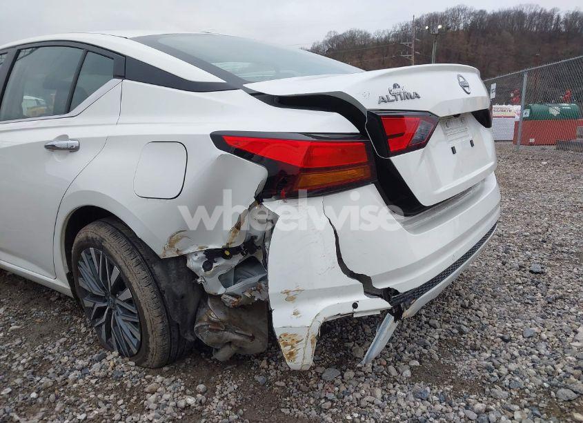 Photo 6 of 2024 Nissan Altima SV FWD (VIN 1N4BL4DV5RN403359)