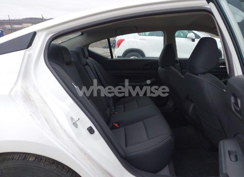 Photo 8 of 2024 Nissan Altima SV FWD (VIN 1N4BL4DV5RN403359)