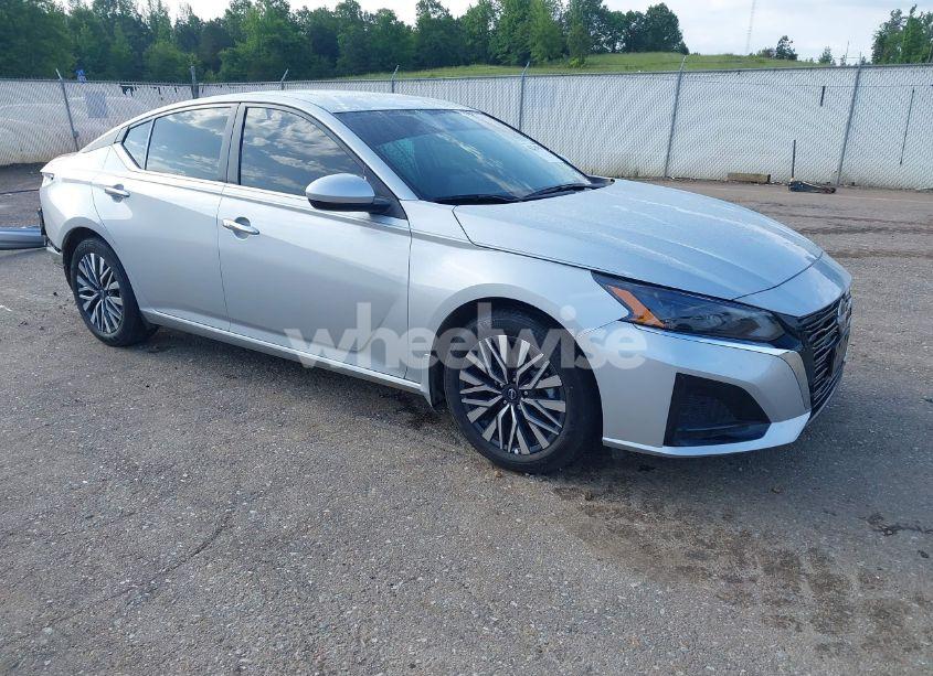 2024 Nissan Altima SV FWD (VIN 1N4BL4DV5RN410084) main photo