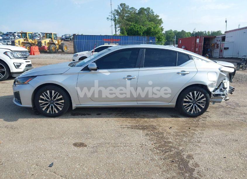 Photo 15 of 2024 Nissan Altima SV FWD (VIN 1N4BL4DV5RN410084)