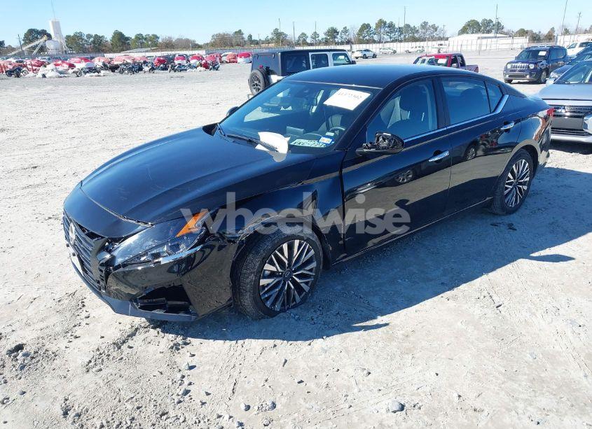 Photo 2 of 2025 Nissan Altima SV FWD (VIN 1N4BL4DV5SN308869)