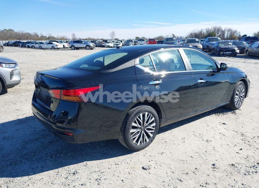 Photo 4 of 2025 Nissan Altima SV FWD (VIN 1N4BL4DV5SN308869)