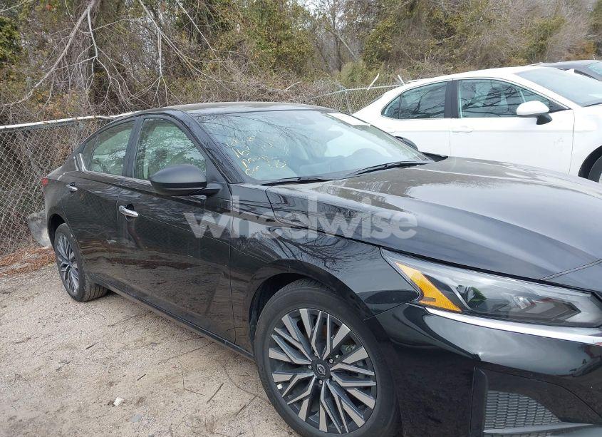 Photo 14 of 2025 Nissan Altima SV FWD (VIN 1N4BL4DV5SN316406)