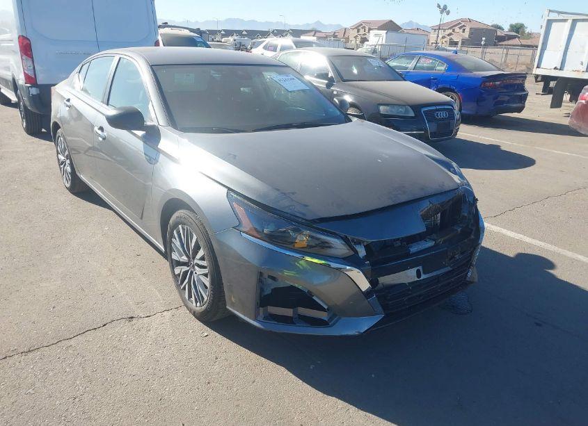 2025 Nissan Altima SV FWD (VIN 1N4BL4DV5SN318981) main photo