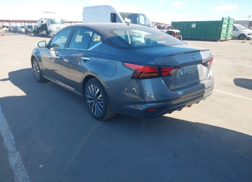 Photo 3 of 2025 Nissan Altima SV FWD (VIN 1N4BL4DV5SN318981)