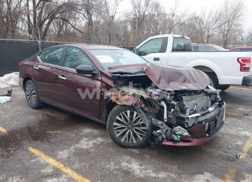 2025 Nissan Altima SV FWD (VIN 1N4BL4DV5SN325428) main photo