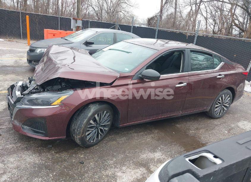 Photo 14 of 2025 Nissan Altima SV FWD (VIN 1N4BL4DV5SN325428)