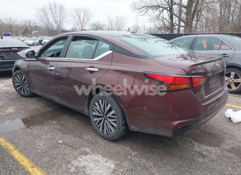 Photo 3 of 2025 Nissan Altima SV FWD (VIN 1N4BL4DV5SN325428)
