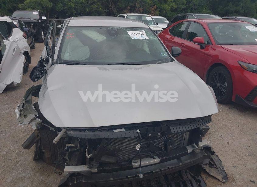 Photo 12 of 2025 Nissan Altima SV FWD (VIN 1N4BL4DV5SN366352)