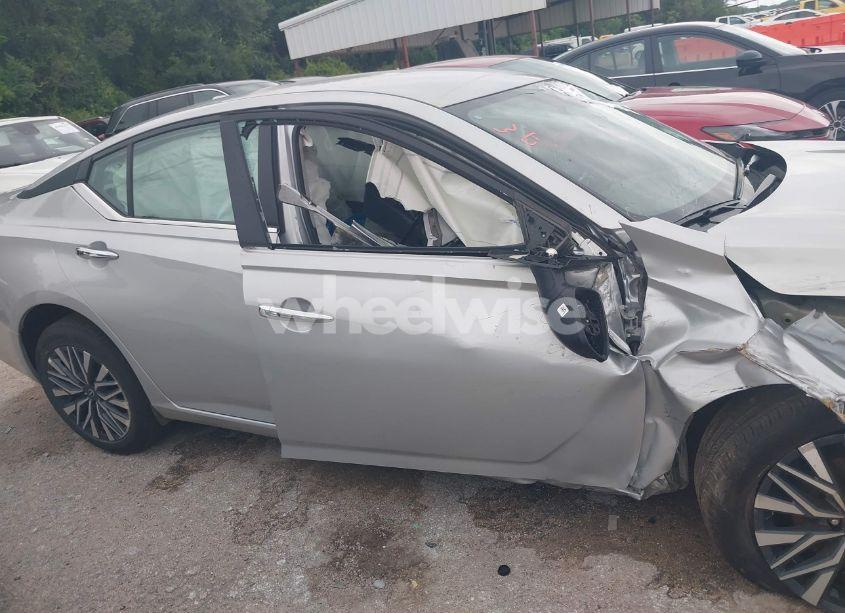 Photo 13 of 2025 Nissan Altima SV FWD (VIN 1N4BL4DV5SN366352)