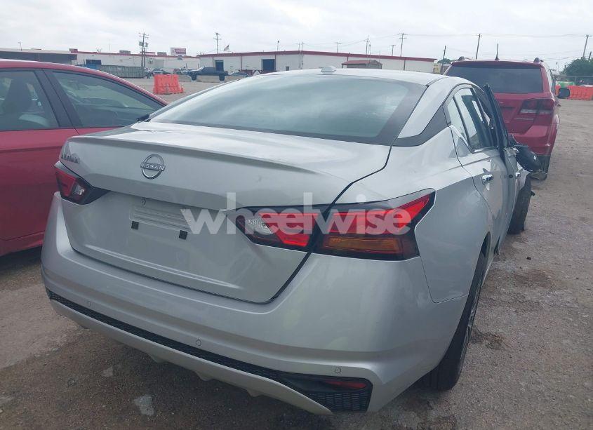 Photo 4 of 2025 Nissan Altima SV FWD (VIN 1N4BL4DV5SN366352)