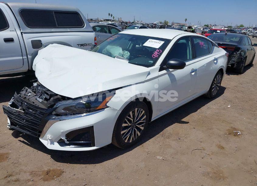 Photo 2 of 2025 Nissan Altima SV FWD (VIN 1N4BL4DV5SN369882)