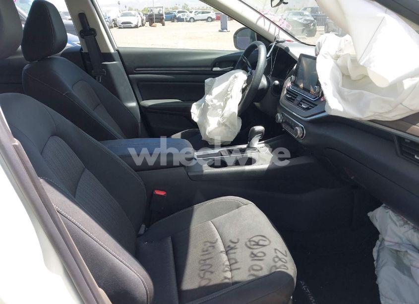 Photo 5 of 2025 Nissan Altima SV FWD (VIN 1N4BL4DV5SN369882)