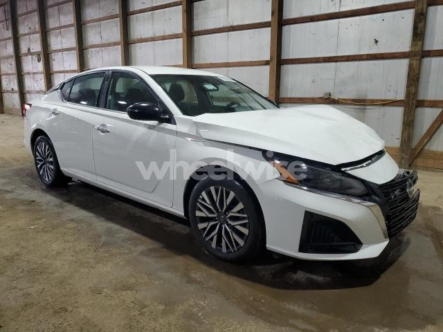 Photo 3 of 2025 NISSAN ALTIMA SV (VIN 1N4BL4DV5SN379828)