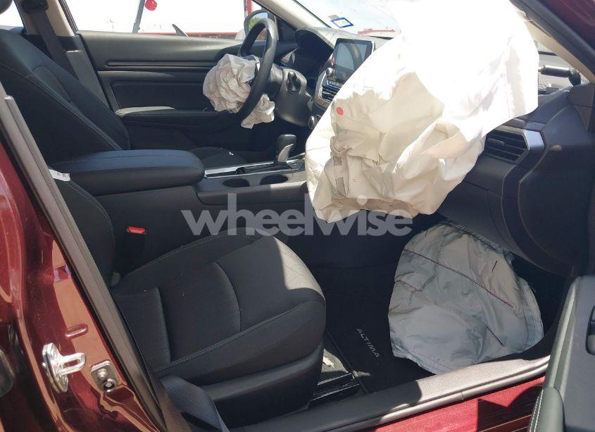 Photo 5 of 2025 Nissan Altima SV FWD (VIN 1N4BL4DV5SN390439)