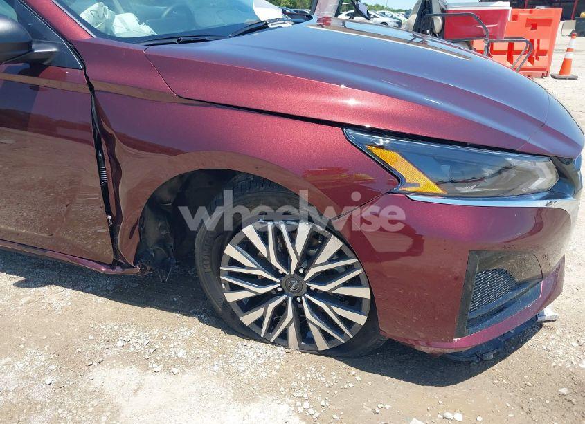 Photo 6 of 2025 Nissan Altima SV FWD (VIN 1N4BL4DV5SN390439)