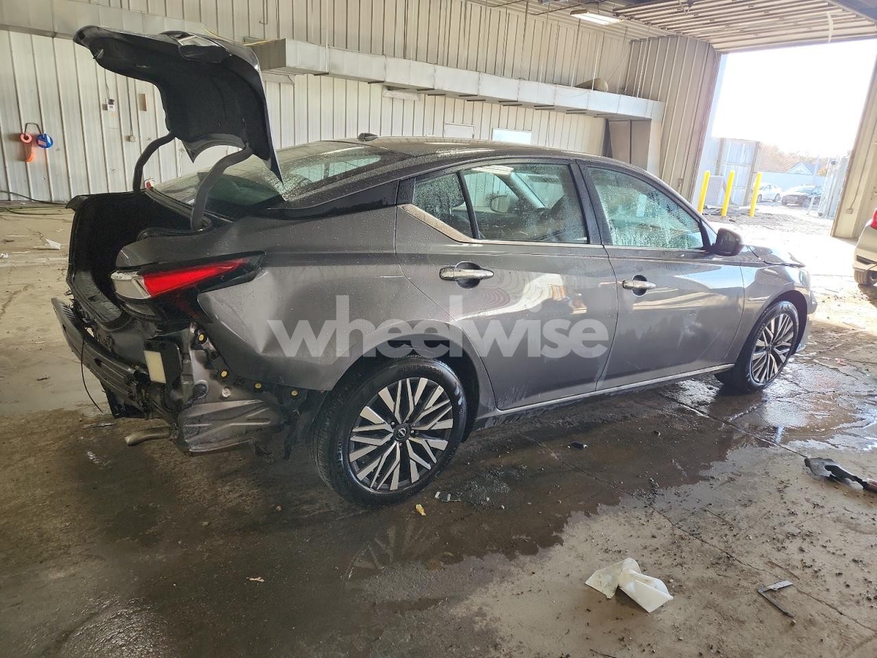 Photo 3 of 2025 NISSAN ALTIMA SV (VIN 1N4BL4DV5SN404615)