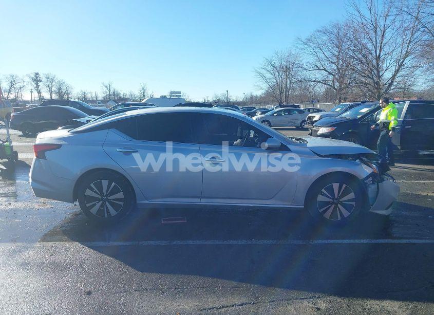 Photo 13 of 2019 Nissan Altima SV (VIN 1N4BL4DV6KC109485)