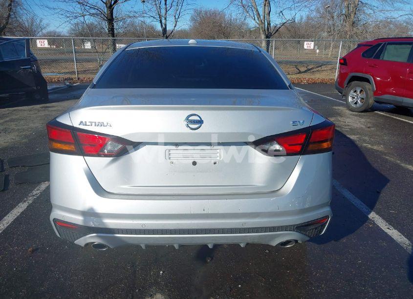 Photo 16 of 2019 Nissan Altima SV (VIN 1N4BL4DV6KC109485)