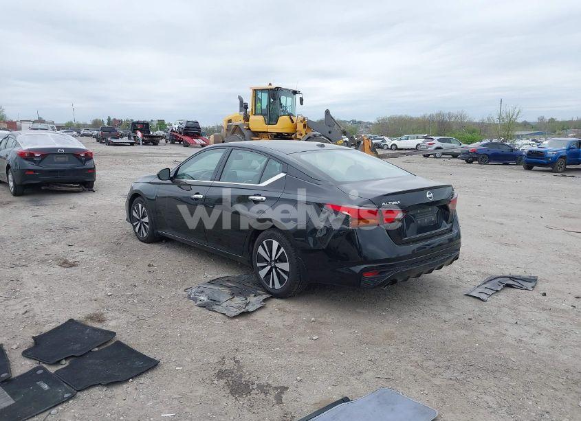 Photo 3 of 2019 Nissan Altima 2.5 SV (VIN 1N4BL4DV6KC143538)