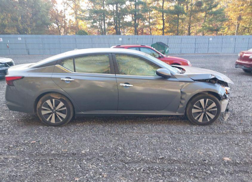 Photo 13 of 2021 Nissan Altima SV FWD (VIN 1N4BL4DV6MN378741)