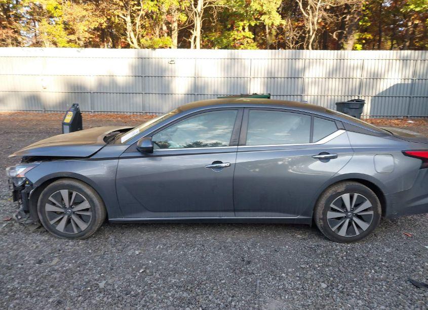 Photo 14 of 2021 Nissan Altima SV FWD (VIN 1N4BL4DV6MN378741)