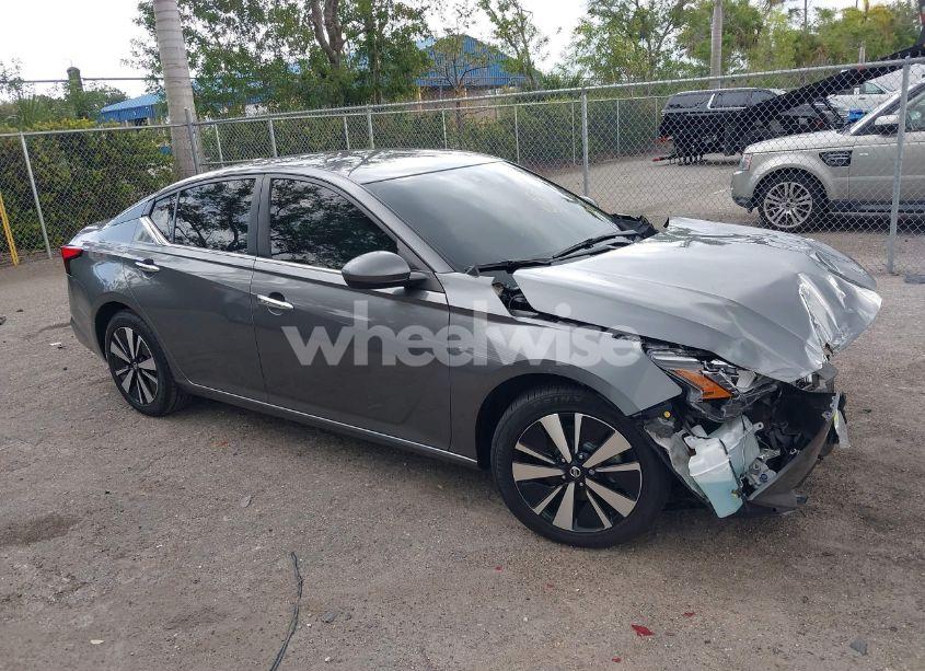 Photo 13 of 2021 Nissan Altima SV FWD (VIN 1N4BL4DV6MN394650)