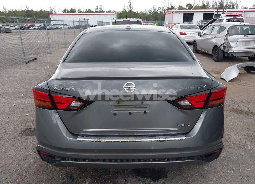Photo 16 of 2021 Nissan Altima SV FWD (VIN 1N4BL4DV6MN394650)