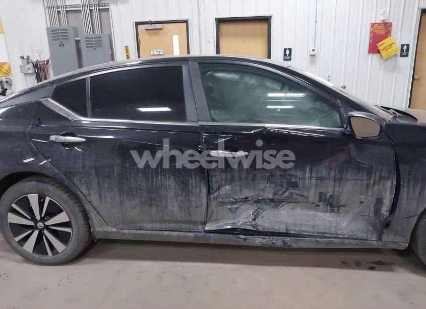 Photo 13 of 2021 Nissan Altima SV FWD (VIN 1N4BL4DV6MN394664)