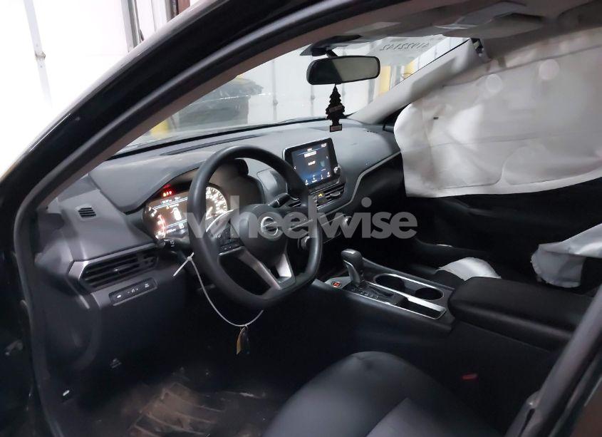 Photo 17 of 2021 Nissan Altima SV FWD (VIN 1N4BL4DV6MN394664)