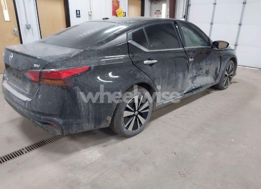 Photo 4 of 2021 Nissan Altima SV FWD (VIN 1N4BL4DV6MN394664)