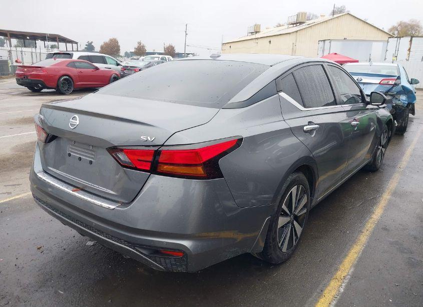 Photo 4 of 2021 Nissan Altima SV FWD (VIN 1N4BL4DV6MN401662)