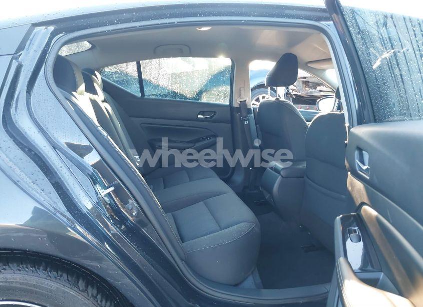 Photo 8 of 2021 Nissan Altima SV FWD (VIN 1N4BL4DV6MN405002)