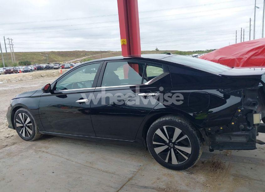 Photo 14 of 2021 Nissan Altima SV FWD (VIN 1N4BL4DV6MN418722)