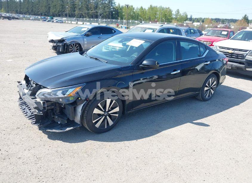 Photo 2 of 2022 Nissan Altima SV FWD (VIN 1N4BL4DV6NN328262)