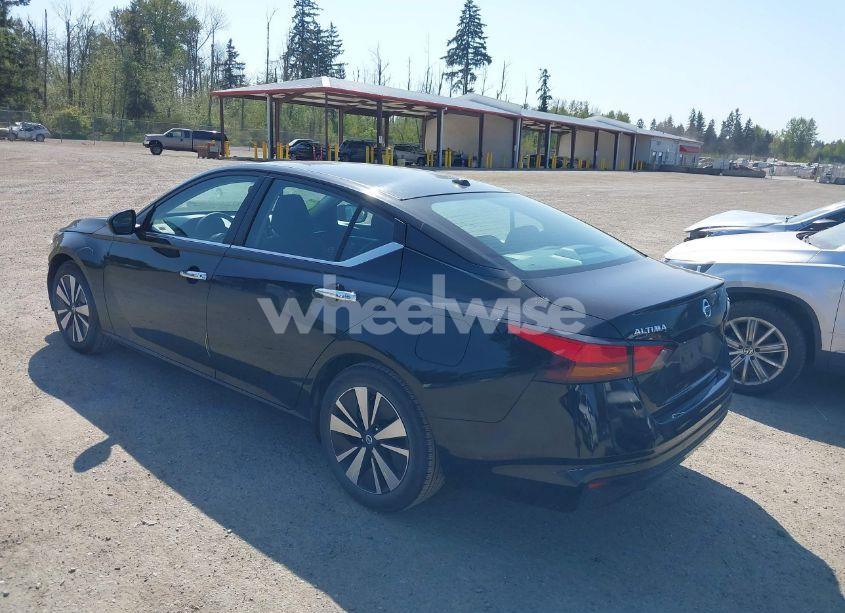 Photo 3 of 2022 Nissan Altima SV FWD (VIN 1N4BL4DV6NN328262)