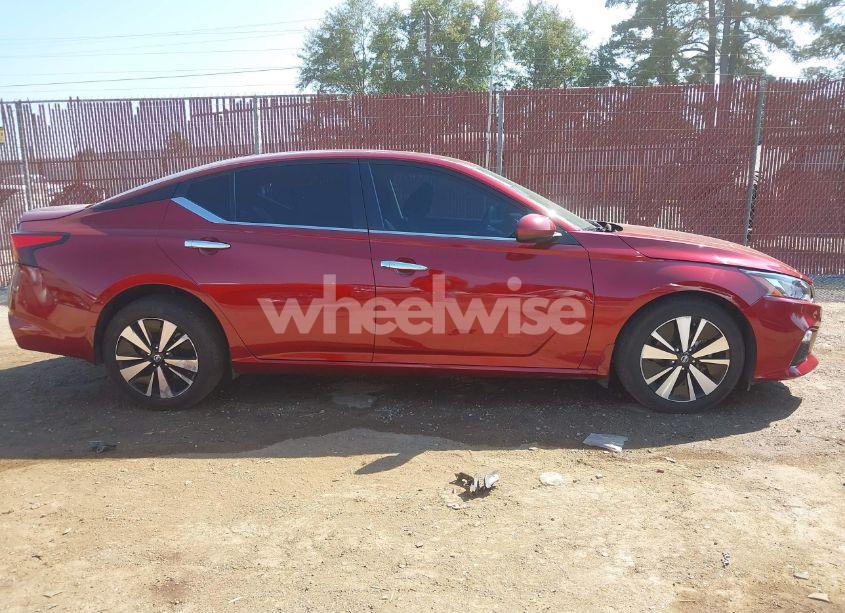 Photo 13 of 2022 Nissan Altima SV FWD (VIN 1N4BL4DV6NN345269)