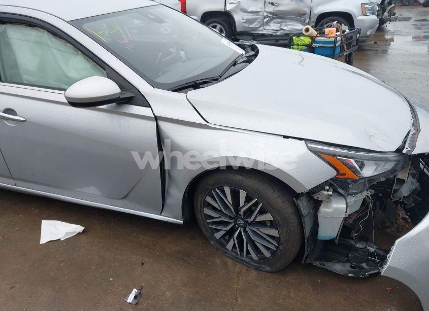 Photo 17 of 2022 Nissan Altima SV FWD (VIN 1N4BL4DV6NN351766)