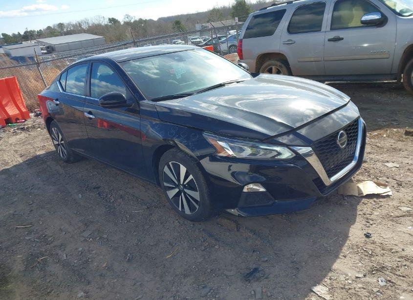 2022 Nissan Altima SV FWD (VIN 1N4BL4DV6NN368552) main photo