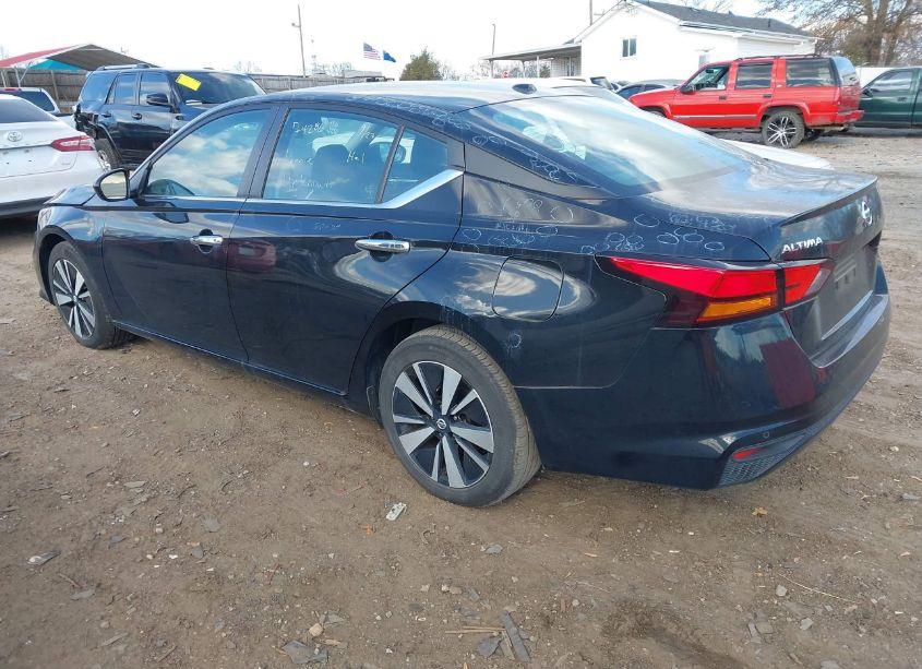 Photo 3 of 2022 Nissan Altima SV FWD (VIN 1N4BL4DV6NN368552)