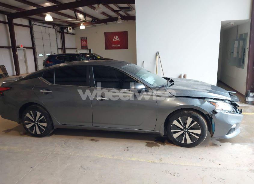 Photo 13 of 2022 Nissan Altima SV FWD (VIN 1N4BL4DV6NN372794)