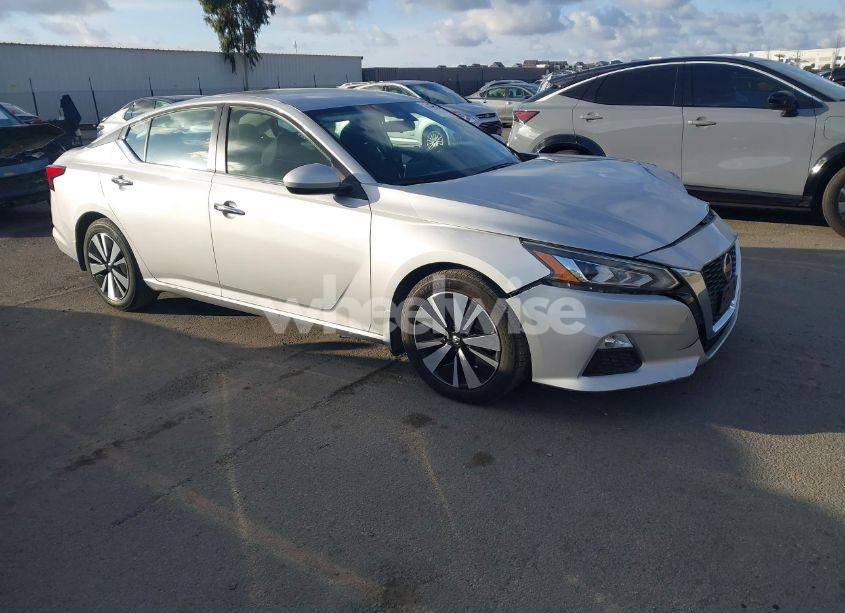 2022 Nissan Altima SV FWD (VIN 1N4BL4DV6NN374898) main photo