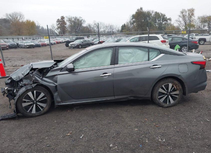 Photo 14 of 2022 Nissan Altima SV FWD (VIN 1N4BL4DV6NN375257)