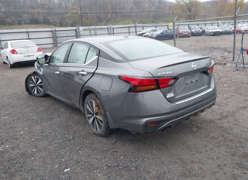 Photo 3 of 2022 Nissan Altima SV FWD (VIN 1N4BL4DV6NN375257)