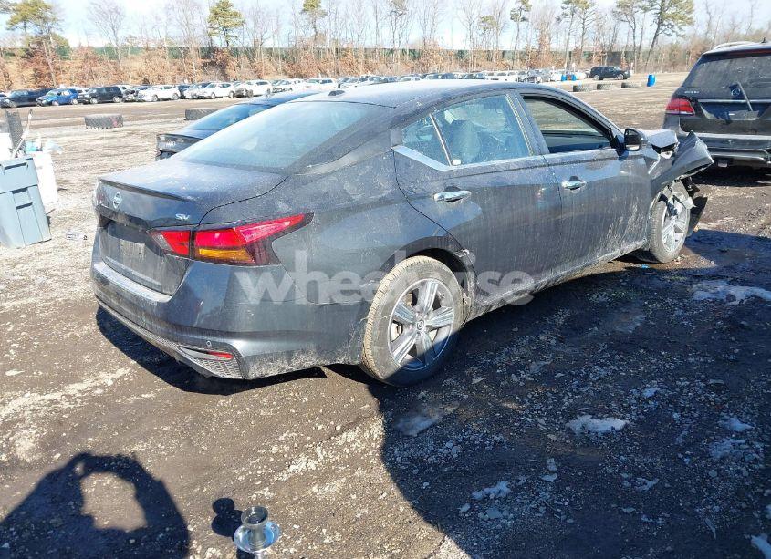 Photo 4 of 2022 Nissan Altima SV FWD (VIN 1N4BL4DV6NN400089)