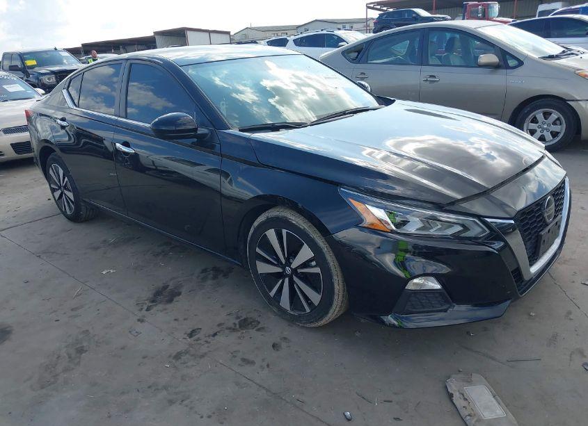 2022 Nissan Altima SV FWD (VIN 1N4BL4DV6NN412677) main photo